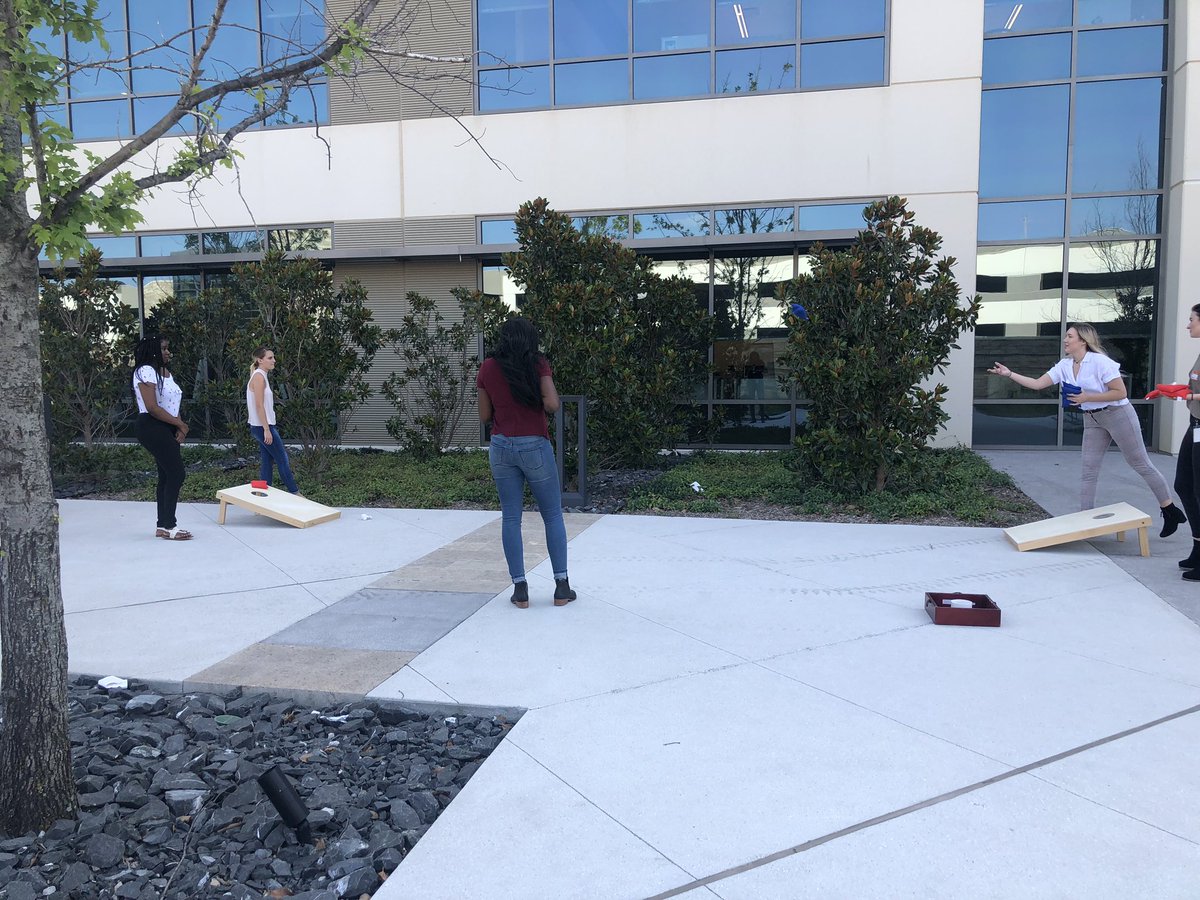 AndriZamora_'s tweet image. Southlake TDA Internship Mixer was a success!! What a great opportunity it was to network and showcase our culture to our present and future intern classes!  #TDAInternLife #summerinterns #fallinterns #betterbeginshere