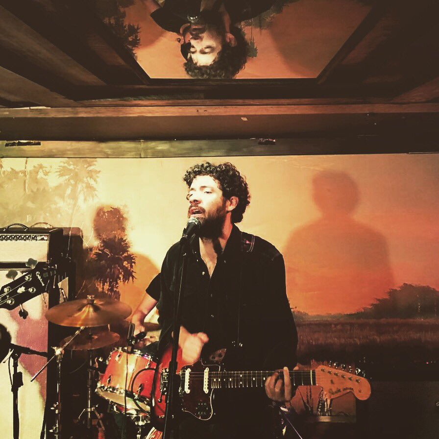 Dos días para tocar nuestro disco en vivo por primera vez! 🤠💥 Vienen?? Sábado en <a href="/Elbajocircuito/">Bajo Circuito</a> acompañados por Waldo Witt, que viene desde Austin a robar sus corazones ❤️