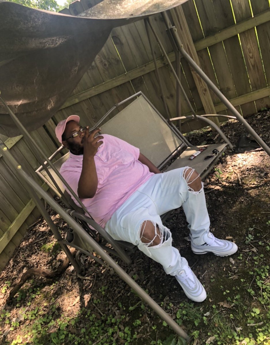 corybigtwin's tweet photo. Aye let me holla at you real quick https://t.co/7p982u35yY