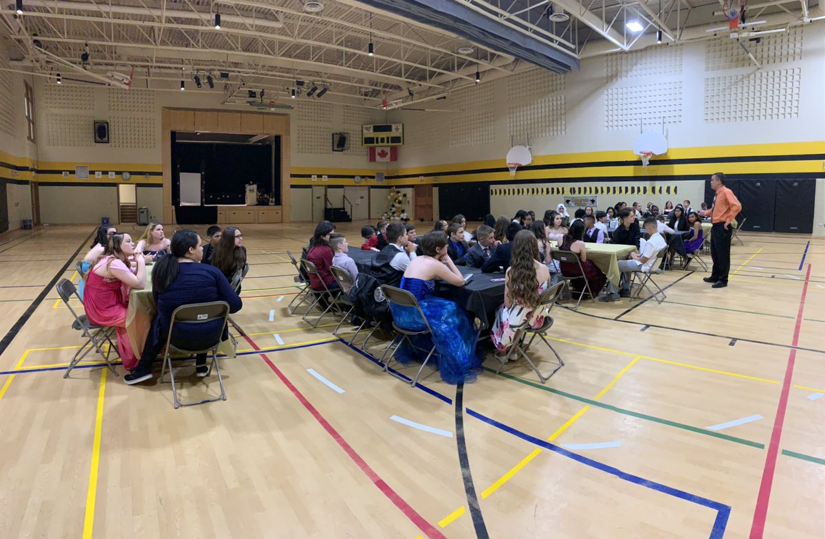 MrMidgley's tweet photo. Can’t believe how fast this school year went! So proud of the @POW_HWDSB grade 8s for graduating tonight - thank you so much to the staff and students who made the night a success! Enjoy your summer grade 8s! #hwdsb https://t.co/35bl38obmN