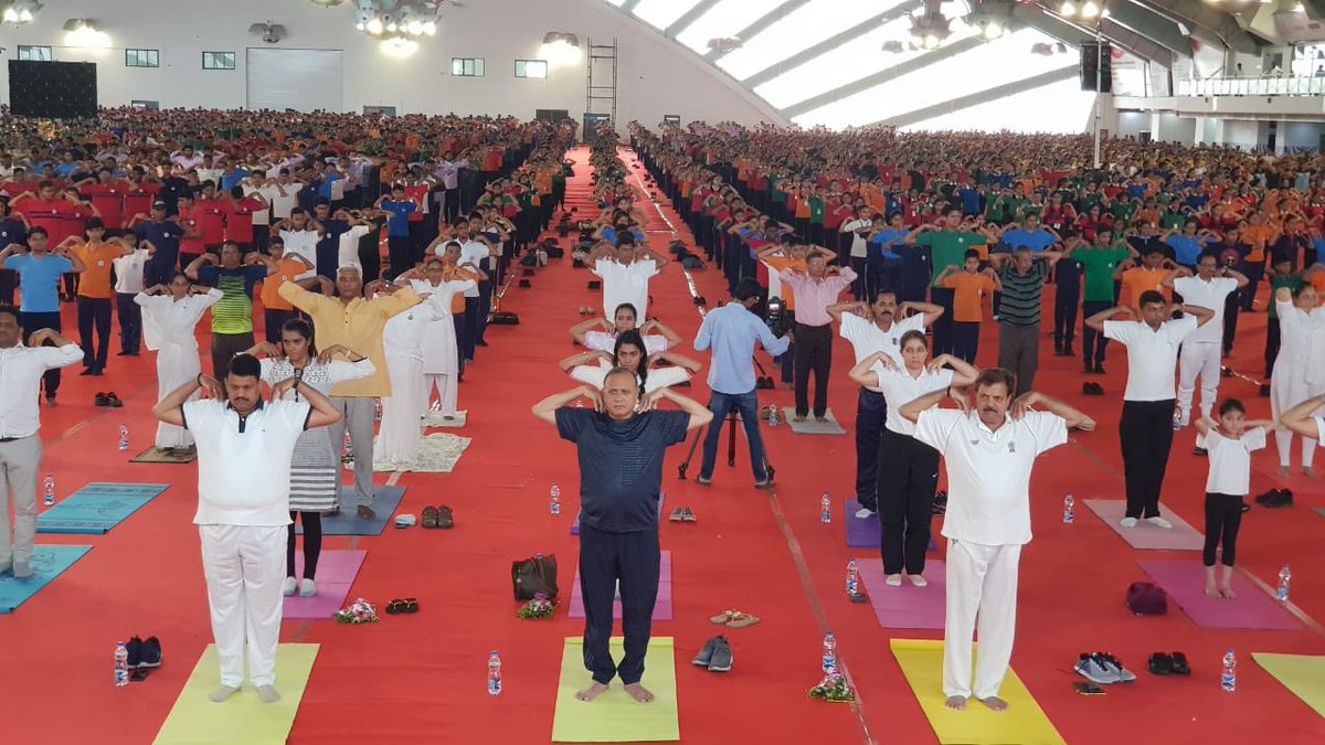 DrJagdishSurat's tweet photo. Taken part in #YogaDay2019 celebration and perform Yoga at international Exhibition and Convention center-sarsana https://t.co/NH2m3AAoLE