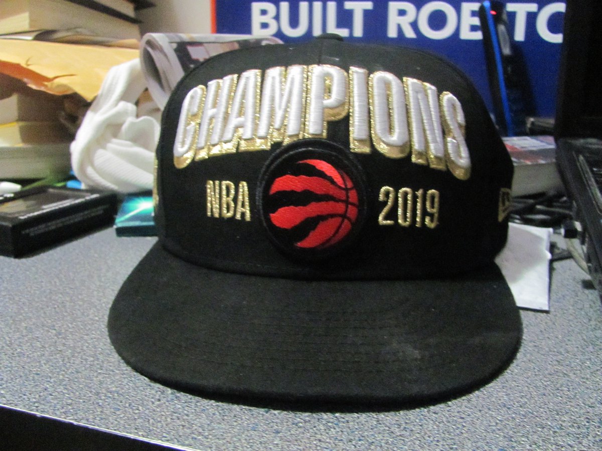 lids raptors championship hat