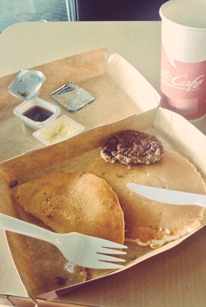 gobstan96's tweet photo. Good morning with my mcdo breakfast #aldubkoto ๐ https://t.co/4CQrWATZd4