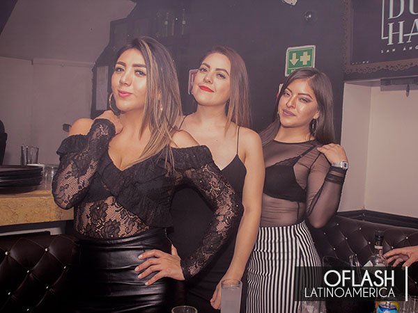 Oflash_la's tweet photo. Gran Inauguración Maroma Rumbas | Más de este evento en https://t.co/dkel7lCWe7 

¡Ahora renovados! #MaromaRumbas sigue reuniendo a la comunidad rumbera venezolana mas grande de CDMX, muestra de ello el pasado fin de semana se prendio la pachanga a lo grande en su nueva locación. https://t.co/gXKQSIeYfU