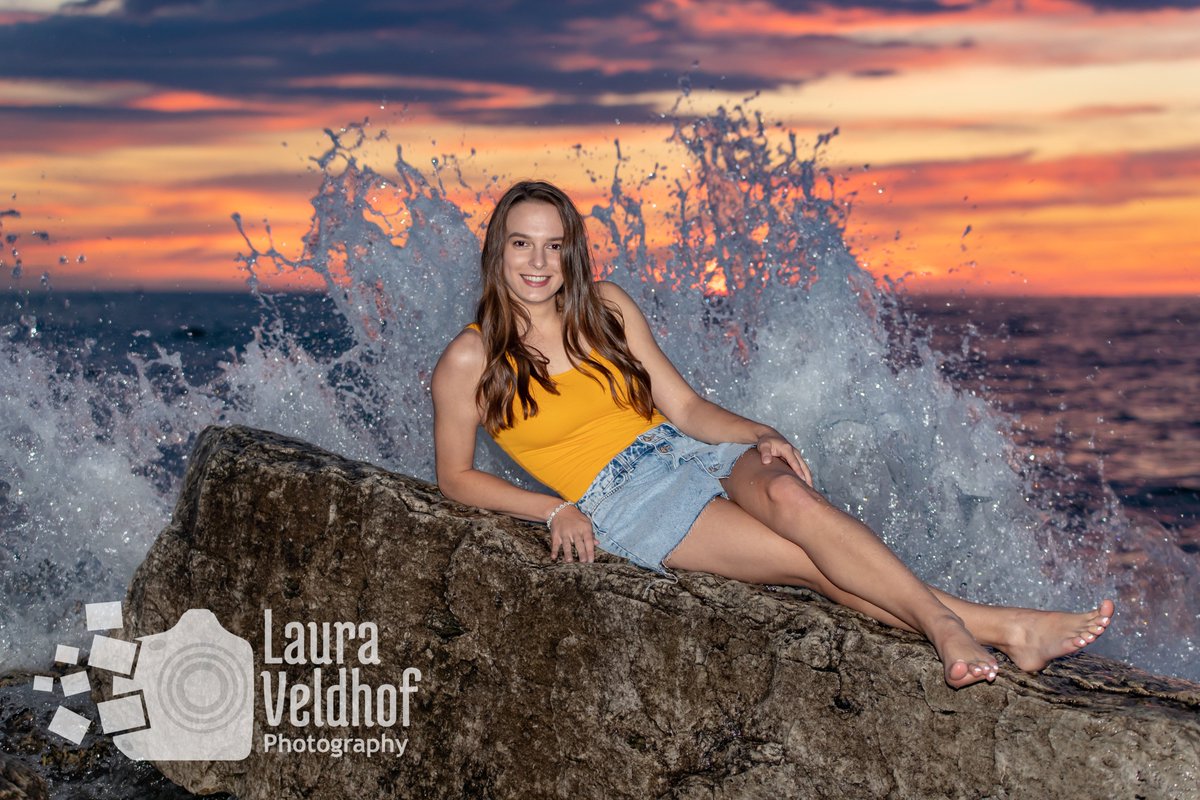 Bravest girl goes to this young lady at the beach tonight!!! Do NOT try this unless your mom <a href="/WOStoelMyHeart/">Michelle Stoel</a> is standing behind me with her approval AND are on the WO swim team!