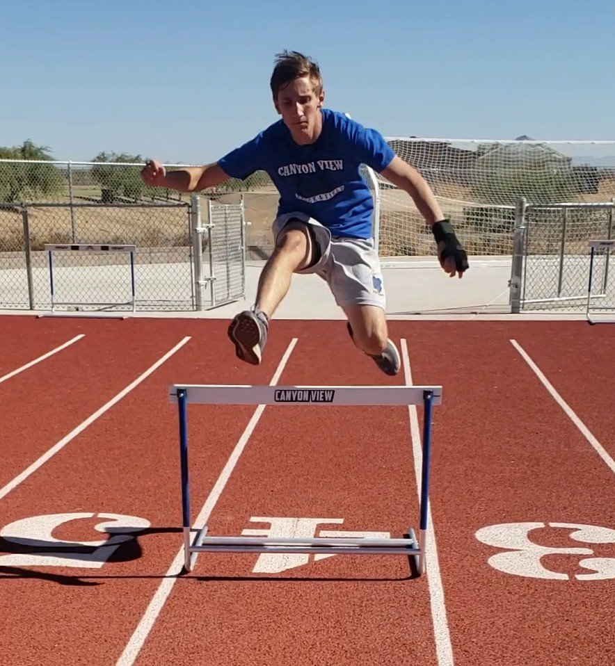 Thank you to the participants of our Hurdle Clinic held at CVHS this week! Had a great time teaching the art of hurdling to these athletes. Some new to hurdling, others veterans. All learned something new to work on. 
#practicemakesperfect
#canyonviewtrackandfield