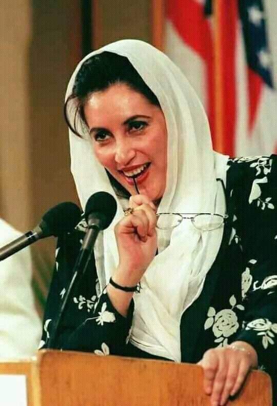 Happy birthday to Shaheed Benazir Bhutto she was the great leader in the world      