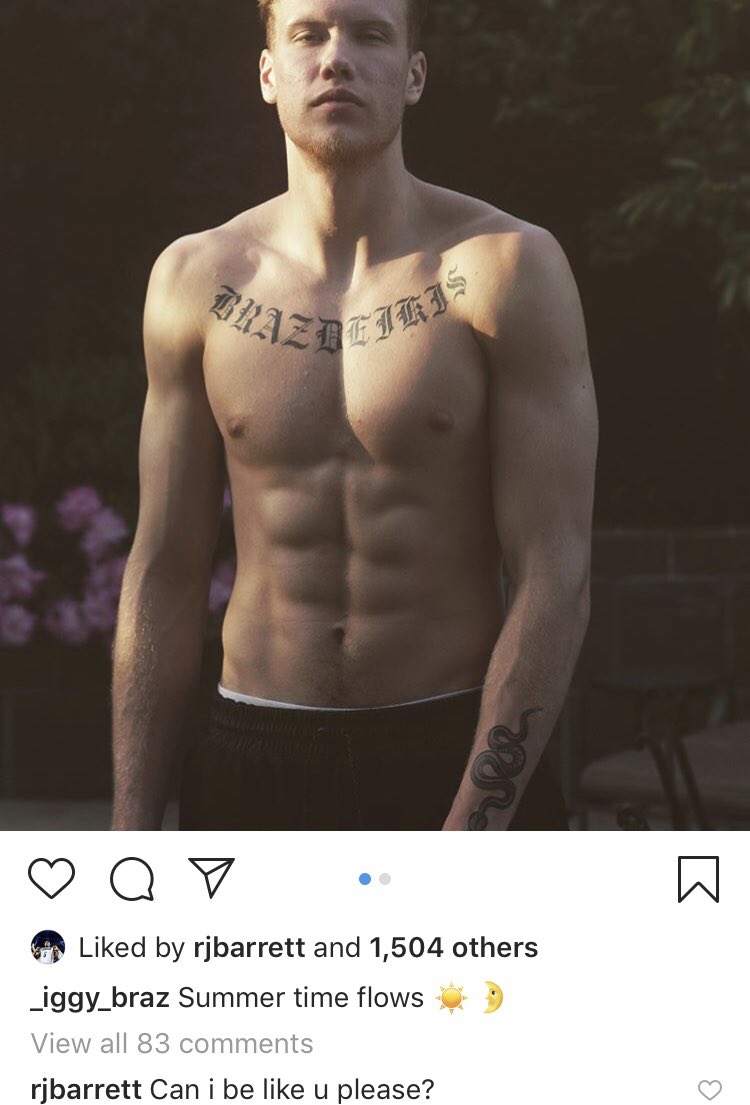 D9jqjY_XoAY78f1?format=jpg&name=medium