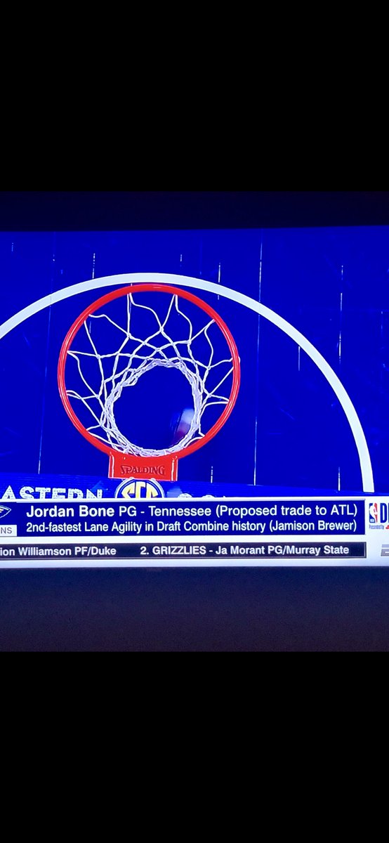 MEdwardsBball's tweet image. The Fastest Lane Agility Time in NBA HISTORY is by my First NBA CLIENT Jamison Brewer in 2001....met him in 1995 when he was in Middle School at Run And Shoot and we went from there! Love that Dude #MiFamilia #MonStarLab 
#25YearsNoAirBalls 👴🏾