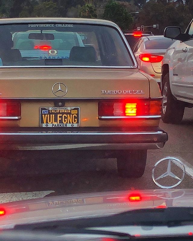 Oh hello Vulfgang! #wolfgang #vulfgng. .
.
.
.
#mercedes #c123 #w123 #coupe #mercedesbenz #classiccars #classicbenz #sedan #300d #300cd #diesel #turbodiesel #freewayfriends #drivingwhileawesome bit.ly/2ItYhQV