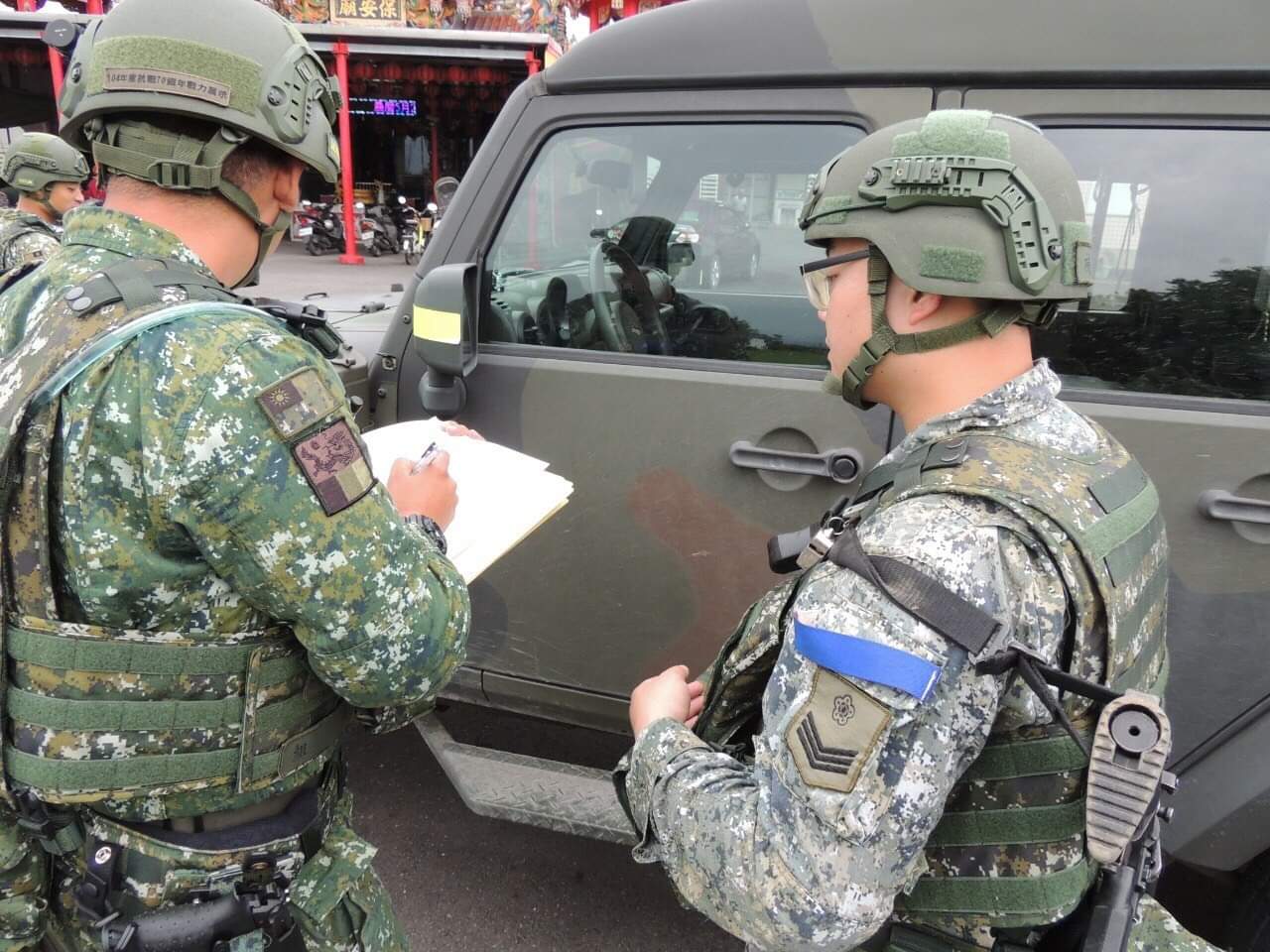 八十村 色落ちパネェな 同じ迷彩だけど違う迷彩に見えるな 陸自も色落ちすると白っぽくなるけど 台湾も同じようなことが起きるのか T Co Evwvlspjj4 Twitter