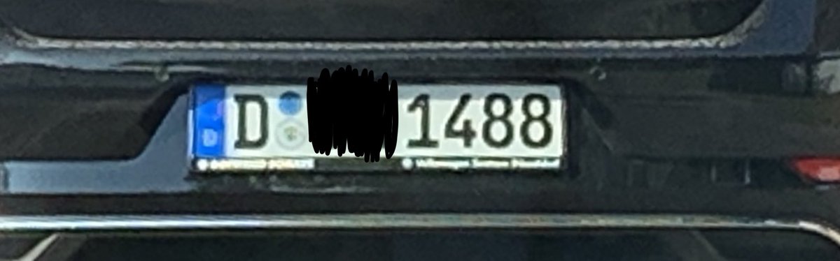 DM_987's tweet photo. Hey, @Duesseldorf, die Zahlenkombi 1488 könnte doch auch bitte mal auf den Index bei Kfz-Zulassungen. #Nazicode https://t.co/tZ9EJZs5rW