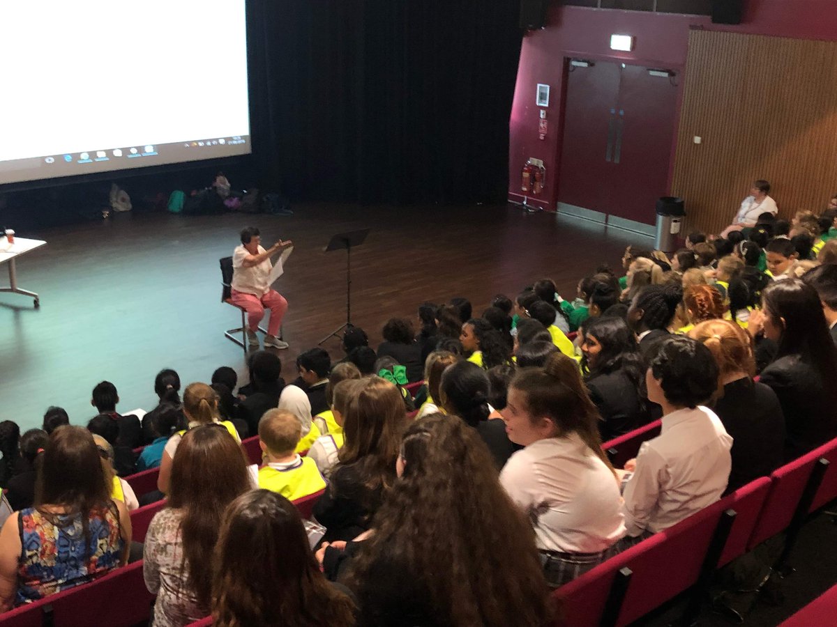 What an amazing couple of days we've had @TheCurveSlough, singing with over 360 children from 9 schools in #Slough