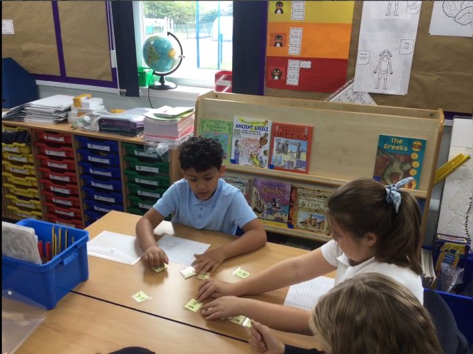 TaptonYli's tweet photo. Pupils at Southey Green Primary School in Sheffield engrossed in the Mandarin Chinese lessons they have been enjoying this year! @TaptonSchool1 https://t.co/1ZnpTRBMCs