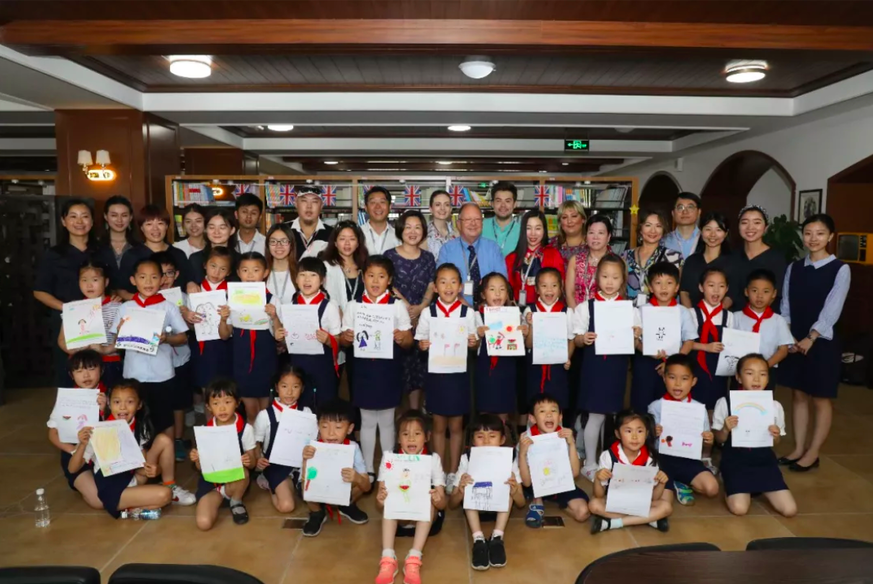 Wisdom_Found's tweet photo. With the extended mission to provide equal global-learning experience to all ethnicities, we are proud to continue our relationship with Tianfu District No 1 Primary School in Chengdu, China. 

To read more, click here: https://t.co/UJHBXqIQYX
_
#WisdomPenBuddies #China #UK https://t.co/0YX4XSc6zV