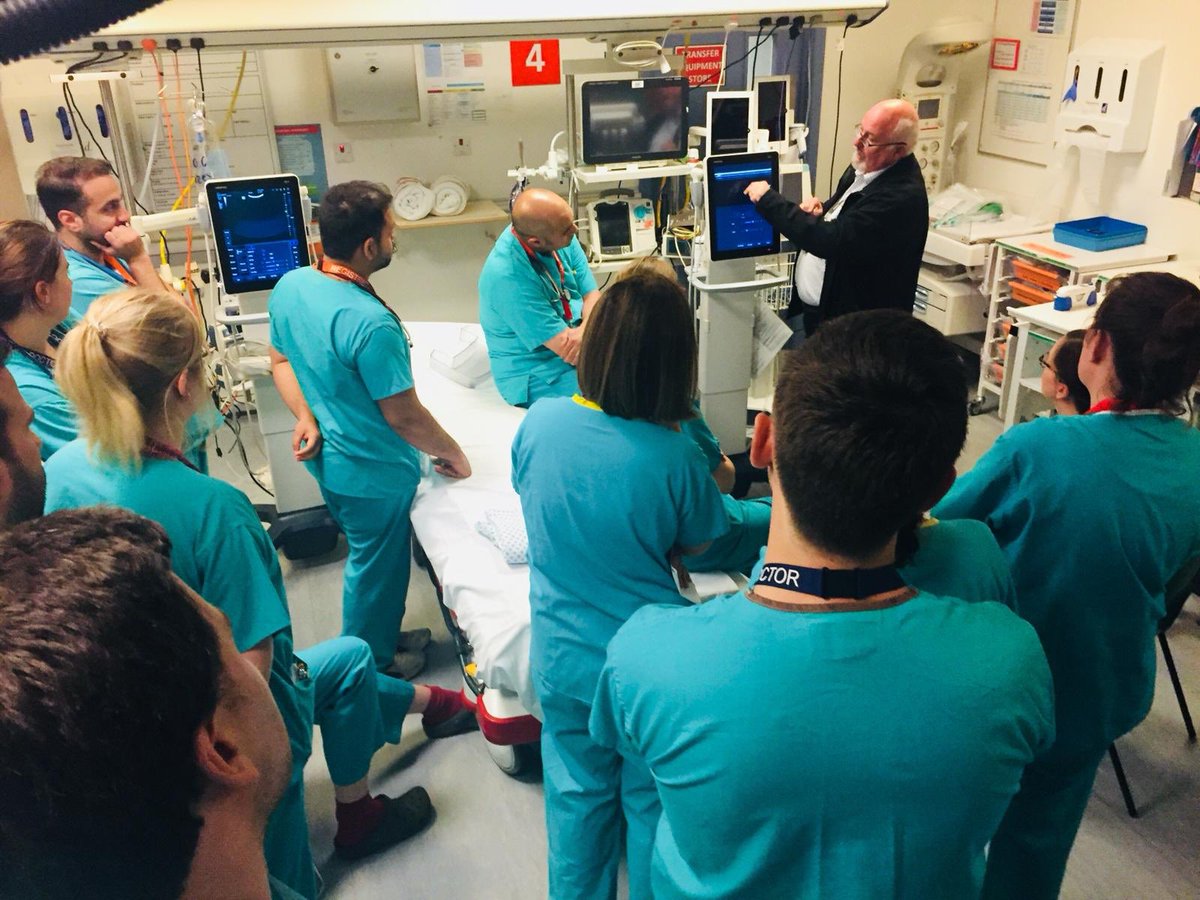 OxfordEmergeMed's tweet image. Admiring our sparkly new @MindrayUK ultrasound machines in the John Radcliffe Hospital Emergency Department...! @OUHospitals