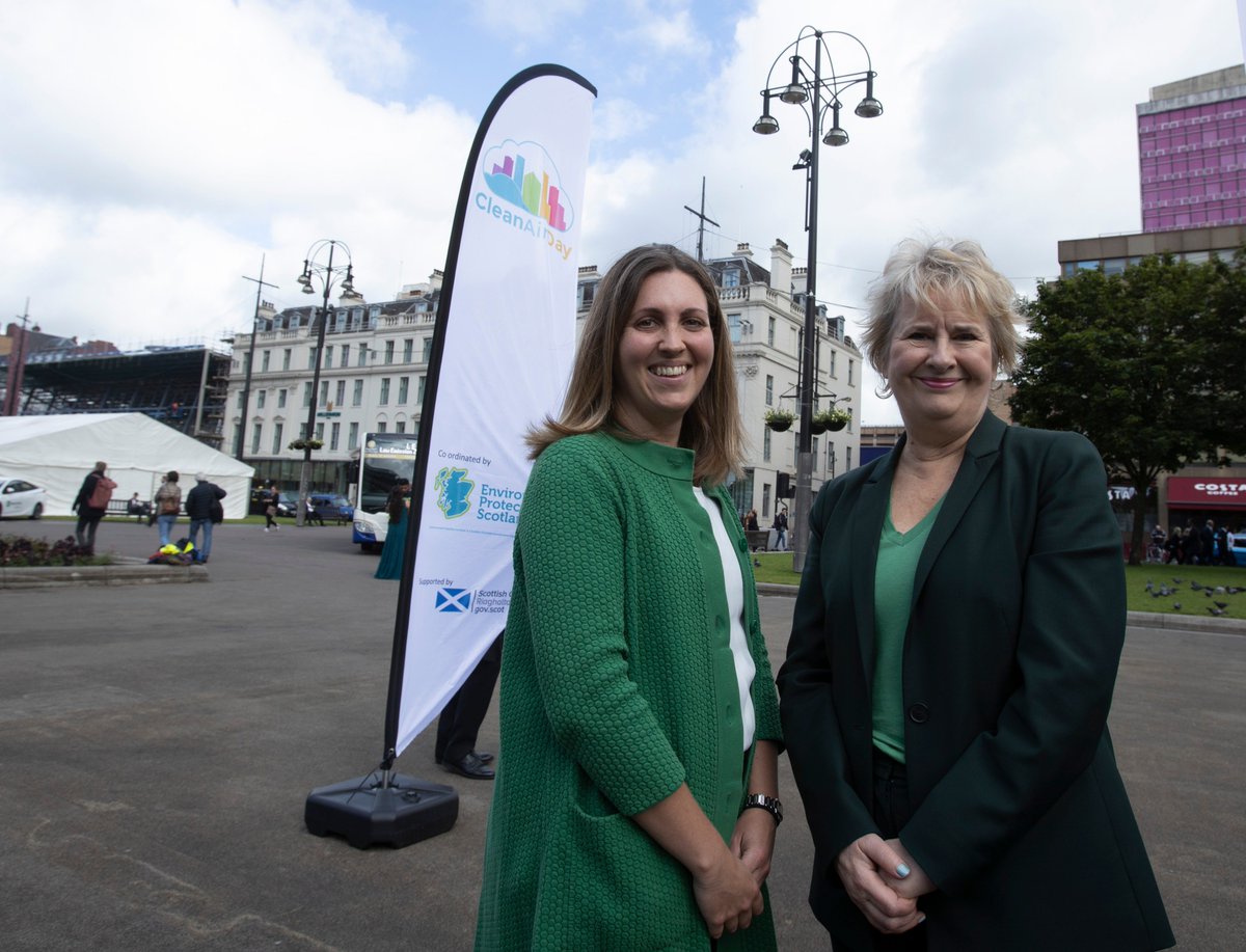 Environmental Protection Scotland (@epscotland) on Twitter photo What a great day. Thank you for supporting our efforts to raise awareness of air quality. <a href="/AnnaLangside/">anna richardson</a> <a href="/strathearnrose/">Roseanna Cunningham 🦣🏴🇪🇺🇺🇦🖖</a>
#CleanAirDay🏴 #scotland #airquality #airpollution #environment What a great day. Thank you for supporting our efforts to raise awareness of air quality. <a href="/AnnaLangside/">anna richardson</a> <a href="/strathearnrose/">Roseanna Cunningham 🦣🏴🇪🇺🇺🇦🖖</a>
#CleanAirDay🏴 #scotland #airquality #airpollution #environment