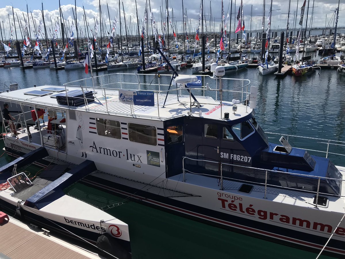 NeptuLink's tweet photo. Beau soleil aujourd’hui sur @VilleRoscoff et @LaSolitaire_50e https://t.co/FqbriIqjIs