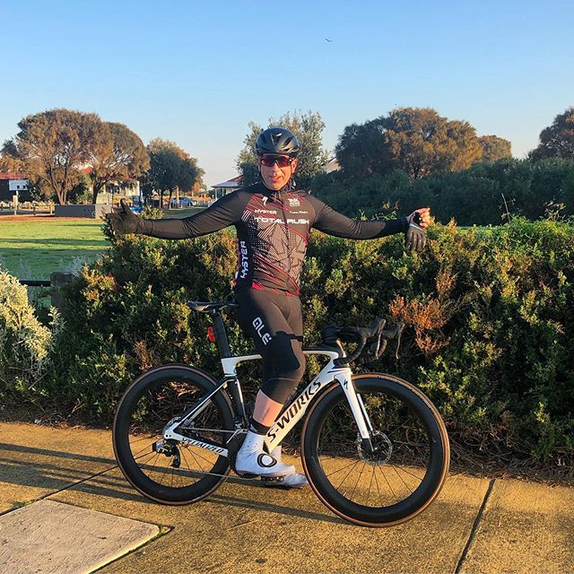 TotalRush's tweet image. Here’s hoping for a dry morning! Either way, @sewelldave is keen to rip it up on the Shop ride, see you @richmondrushcafe for a 7am depart 🤞🏼 #rushrides #shopride #sworks #sworksvenge #aeroiseverything bit.ly/31HHOAp