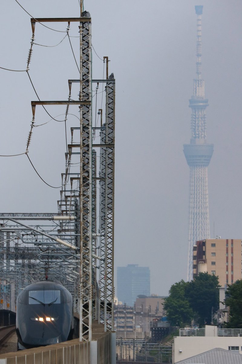 あおとく Pa Twitter 19 6 21 系r19編成 現美新幹線 上野 大宮 黒塗りの新幹線 久々の上京 上野から の団臨のようで スカイツリーを背に一路越後へ あおとく Pa Twitter 19 6 21 系r19編成 現美新幹線 上野 大宮 黒塗りの新幹線 久々の上京 上野から の団臨のようで スカイツリーを背に一路越後へ