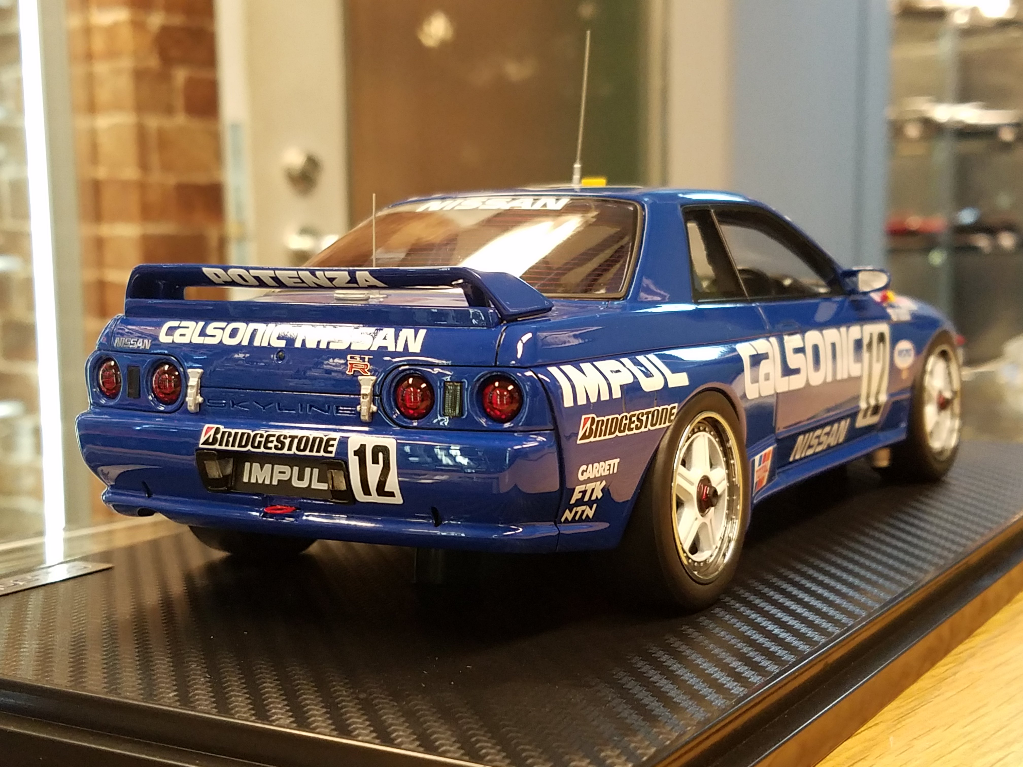 カルソニック スカイラインGT-R 星野一義  1/18 イグニッションモデル 予告：1/18フィギュア付 WEB限定モデル「カルソニック