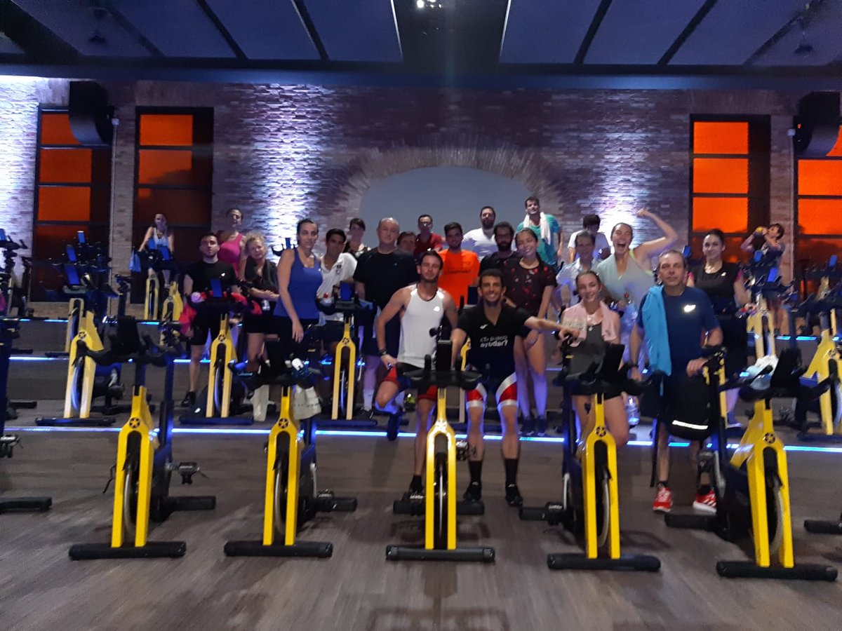 Así de felices terminamos en clases de Ciclo. ¡Vive Galisport Happiness Club! #ciclo #spinning