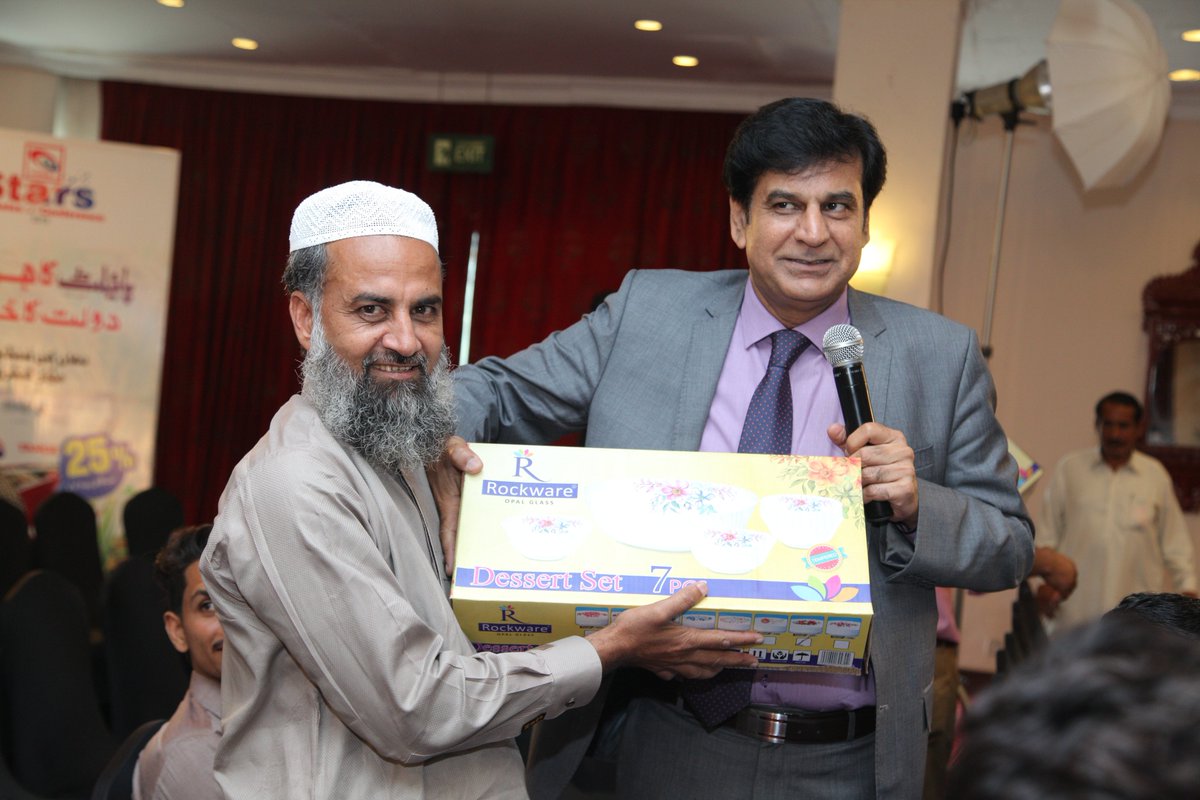 TARGET_PVT's tweet photo. #AliAkbarGroup, #TARGET, #StarsSalesConference2019, #GiftsDistribution,  #AvariLahore. https://t.co/jcR04HMD6q