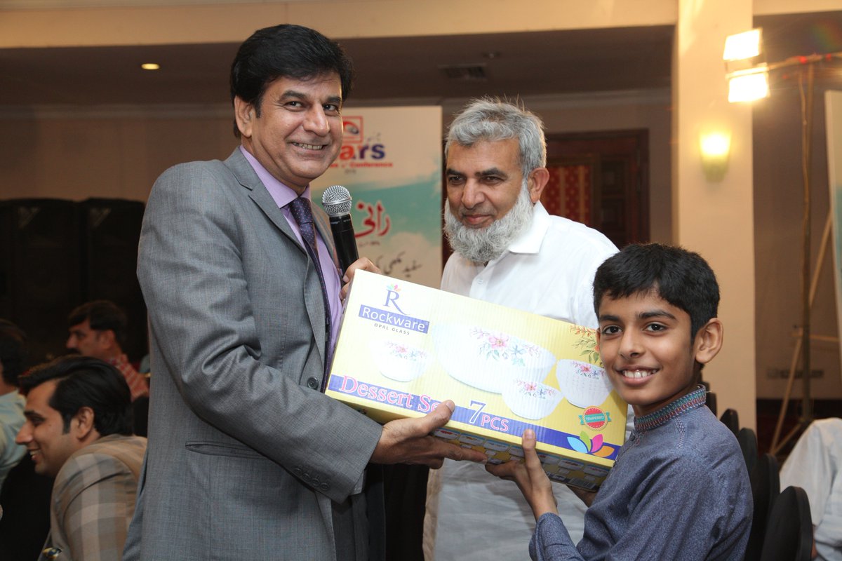 TARGET_PVT's tweet photo. #AliAkbarGroup, #TARGET, #StarsSalesConference2019, #GiftsDistribution,  #AvariLahore. https://t.co/jcR04HMD6q