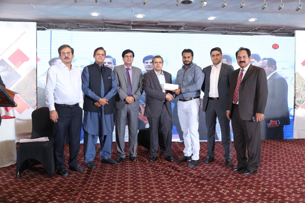 ali_pvt's tweet photo. #AliAkbarGroup, #TARGET, #StarsSalesConference2019, #PrizesDistribution, #SalesTeam, #AvariLahore. https://t.co/kxmoWOSNqz