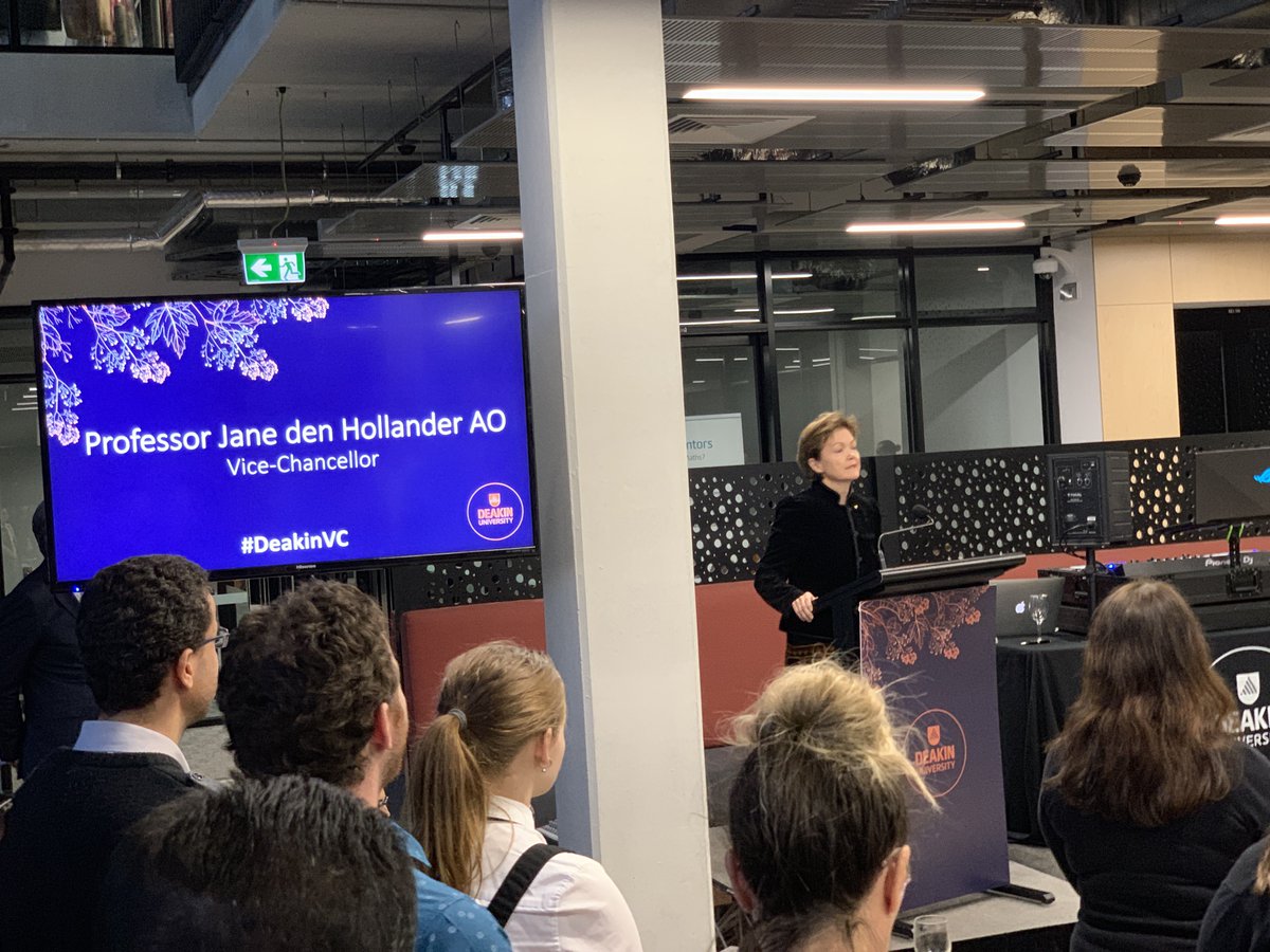 Wonderful celebration to say farewell to Jane our @VCdeakin after an amazing contribution to <a href="/Deakin/">Deakin University</a> Thank you &amp; congratulations on your legacy. #DeakinVC