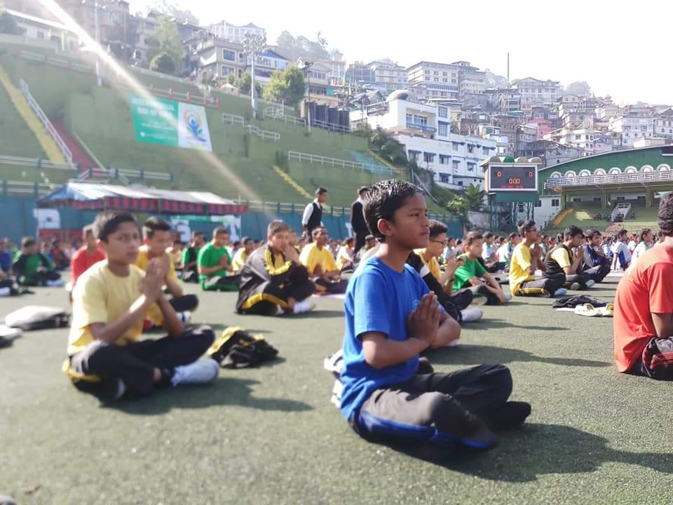 24_sikkim's tweet photo. 5th International Yoga Day.

International Yoga Day today was held at Paljor Stadium,Gangtok where Governor Shri. Ganga Prasad along with others Ministers,VIPs,Students,Polices and other dignitaries participate on today events. https://t.co/MIqcAVWA2l