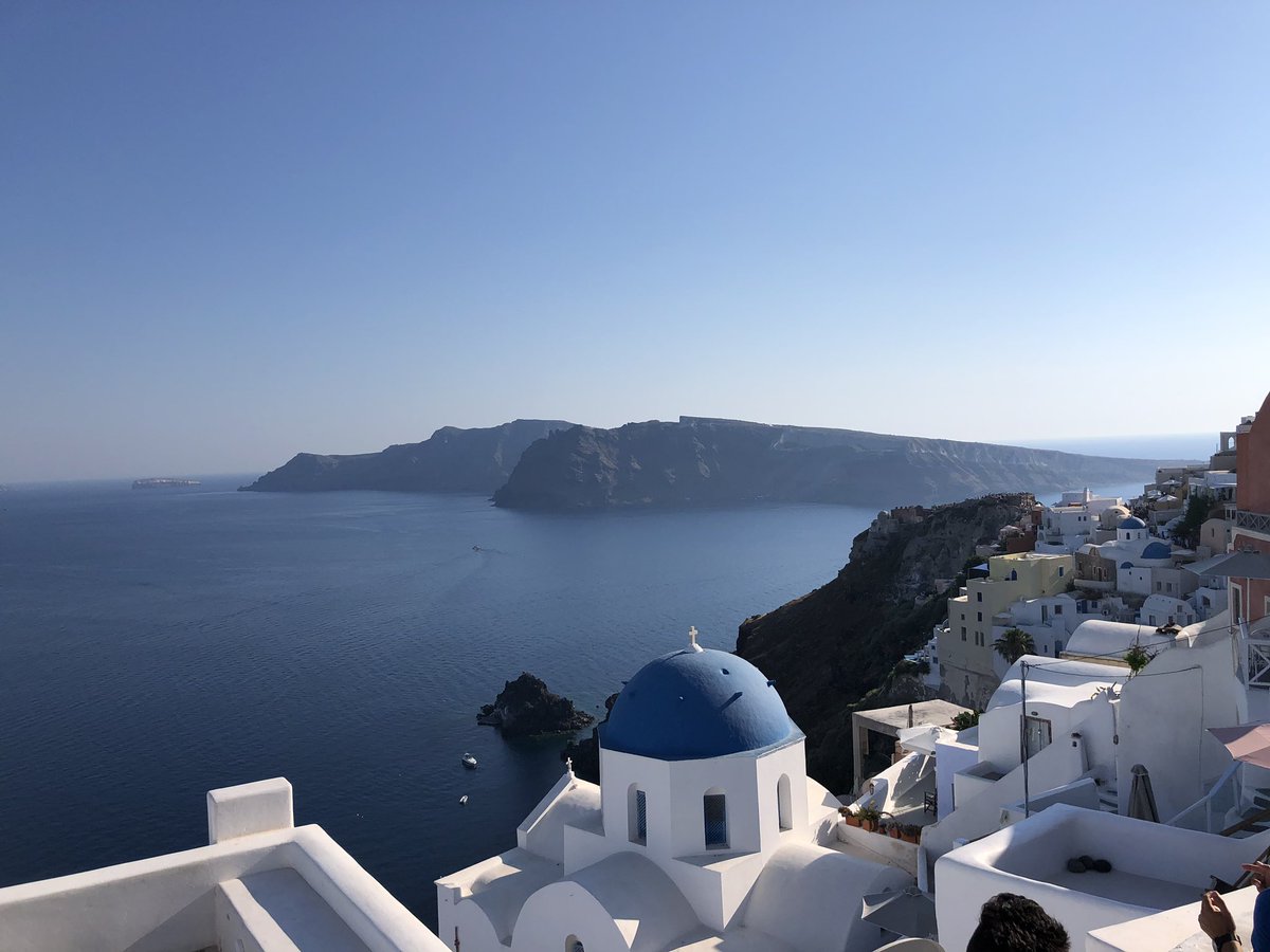 MeteaLifeAbroad's tweet photo. Santorini @meteavalley #gogoGreece https://t.co/sGEH7T442j