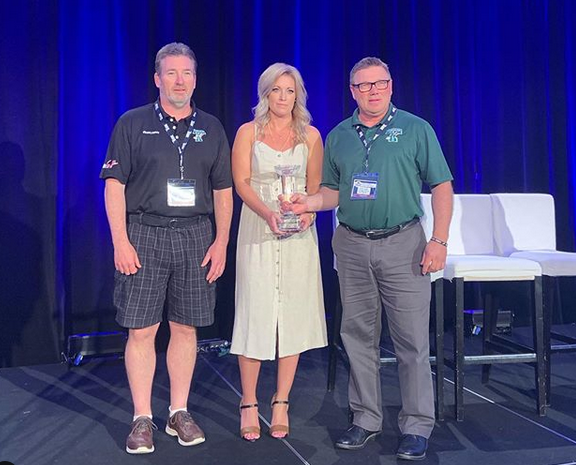 cjhlhockey's tweet photo. Blake Spiller (right) @PortageTerriers @mjhlhockey presented the inaugural #CJHLHockey Darcy Haugan/Mark Cross Memorial Award as CJHL Coach of the Year Thursday at the @NHLCoachesAssoc Clinic in Vancouver by Christina Haugan. Also on hand was Terriers ass't coach Paul Harland. https://t.co/shjYfmgN3R