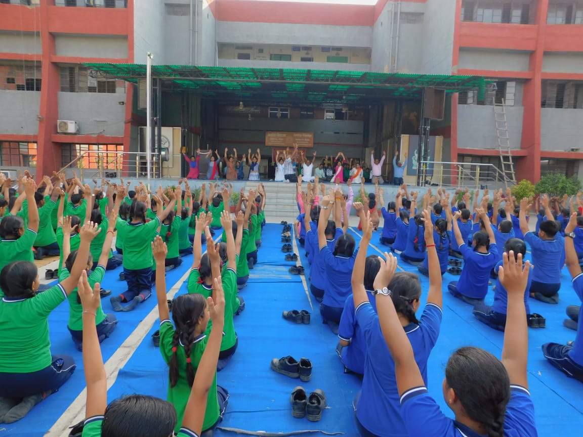 kv_noida's tweet photo. International Yoga Day celebrated by the students of KV Noida First Shift. New generation adopting Yoga. Yoga has many BEneFITs.😀💪 https://t.co/0T8cfPeFRX