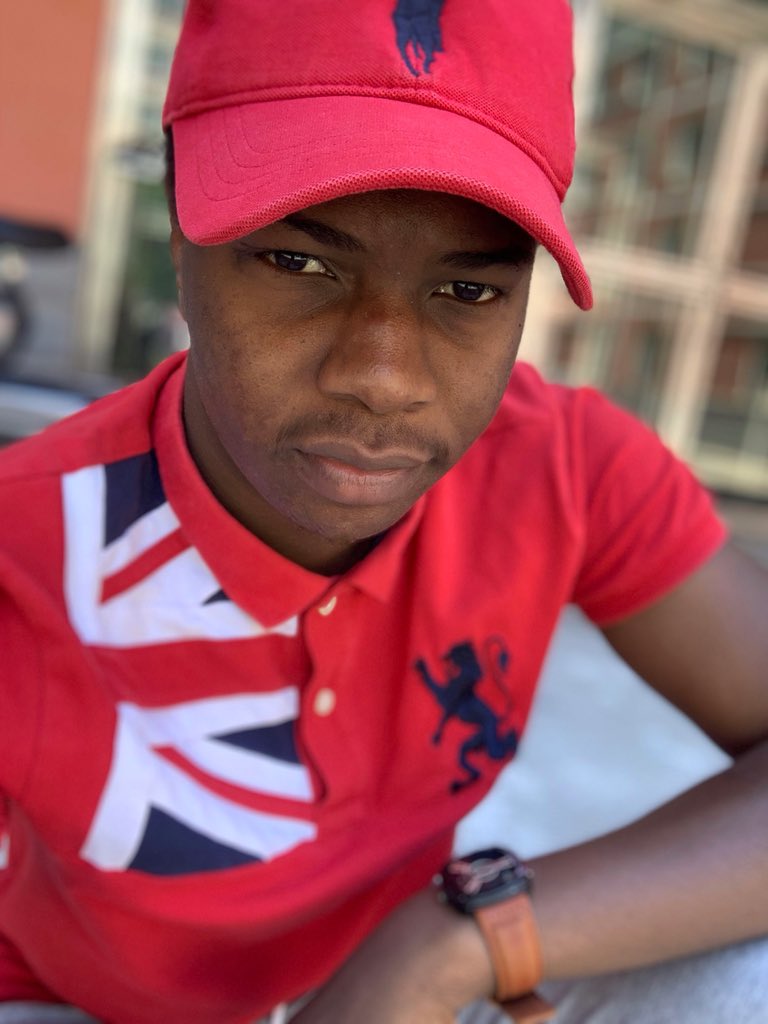 Obtr11's tweet image. Red lover ❤️
Jumaat Mubarak 🕋❤️