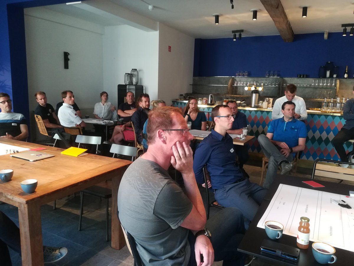 KoenBollen's tweet photo. @netw_BW werkt met toekomstige ambassadeurs van de future academy verder aan #operationfrontdraft. Samen werken aan toekomst brandweer. https://t.co/976ORcp2BP