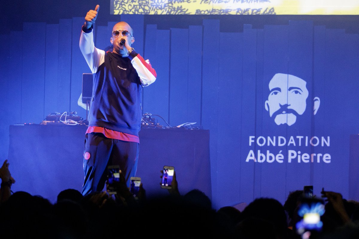 Fond_Logement's tweet image. #FRATERNITÉ #RIMK

@LaCigaleParis se souvient encore du 17 octobre dernier… Ce jour-là @rimkofficiel avait carte blanche pour #AbbéRoad et c’était le 🔥🔥🔥 . Joyeux Anniversaire 🎂 à notre tonton préféré, artiste talentueux et engagé ! 💪🙏