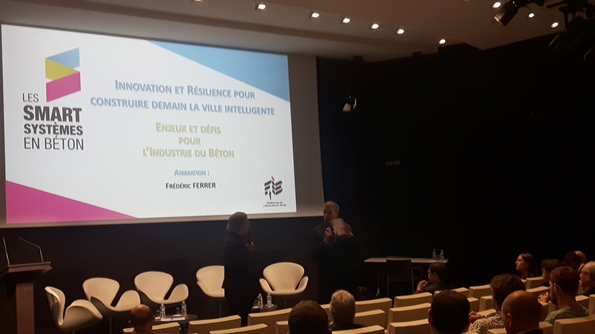 En direct de la Maison des Travaux Publics à #Paris pour l'Assemblée Générale de la <a href="/filierebeton/">La Filière Béton</a> Fédération de l'industrie du #Béton (FIB) sur le thème "#Innovation et #résilience pour #construire demain la #ville #intelligente"