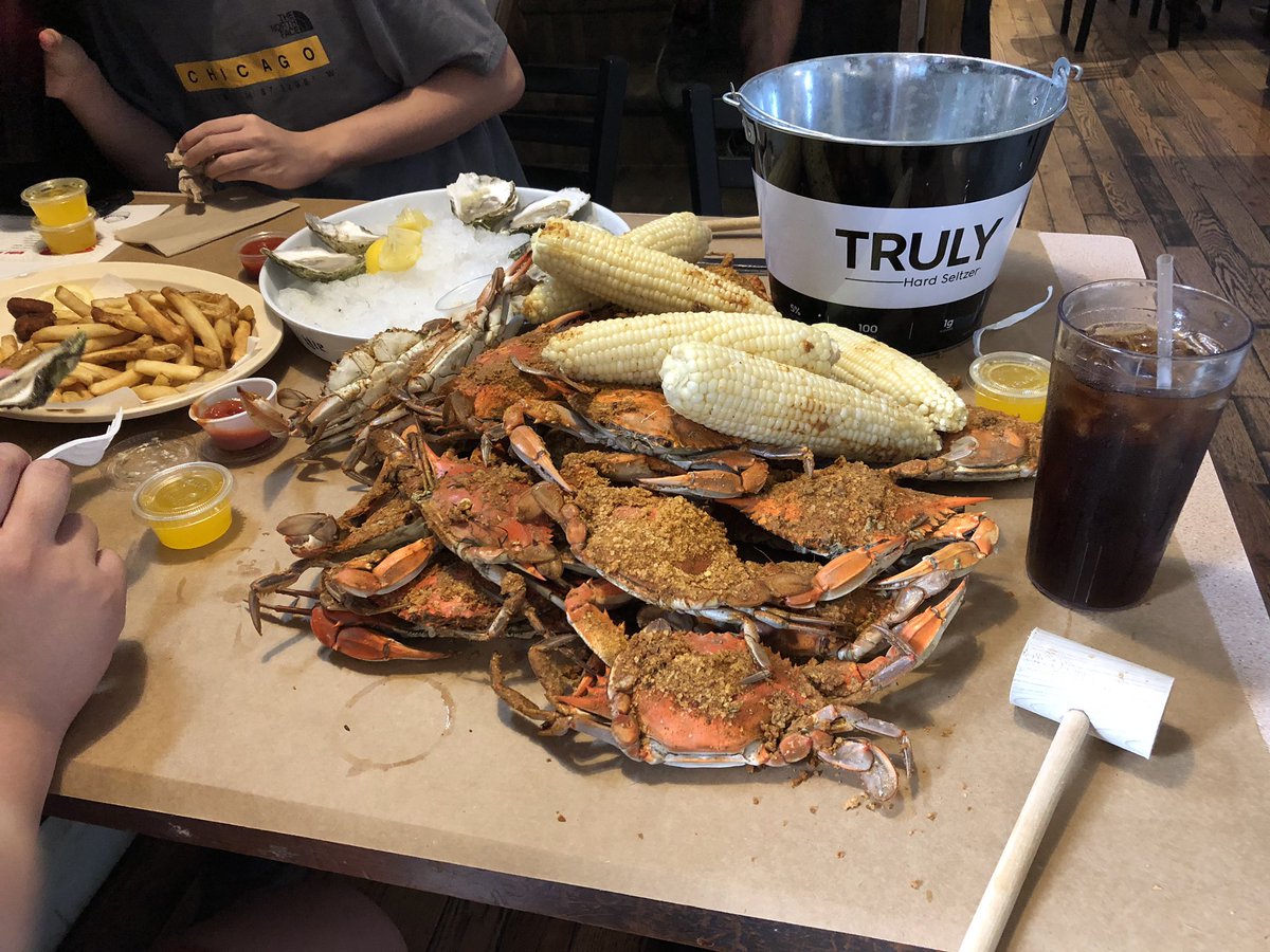 每天这个点醒了，就很饿，但也不敢出门