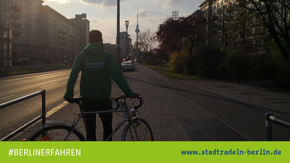 fahrrad_berlin's tweet photo. ENDSPURT! Am Sonntag, den 22.6.2019 endet #STADTRADELN #Berlin. Tretet am Wochenende noch einmal richtig in die Pedale und tragt eure Kilometer bis zum 30.06.2019 unter https://t.co/SU3J4269qA ein! #jerderKilometerzaehlt #Berlinerfahren https://t.co/oRVcomacBy