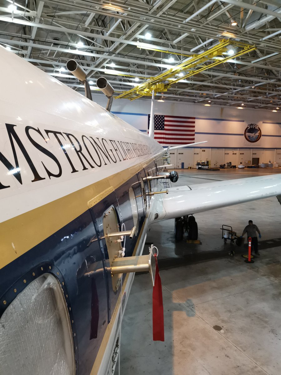 ionicon's tweet photo. Felix, the airworthy CHARON-PTR-TOF 4000 X2 and #NASA_DC8 are ready for #FIREXAQ. What a great and experienced team for the upcoming research flights. #PTRMS. https://t.co/dfAgJTxxI1