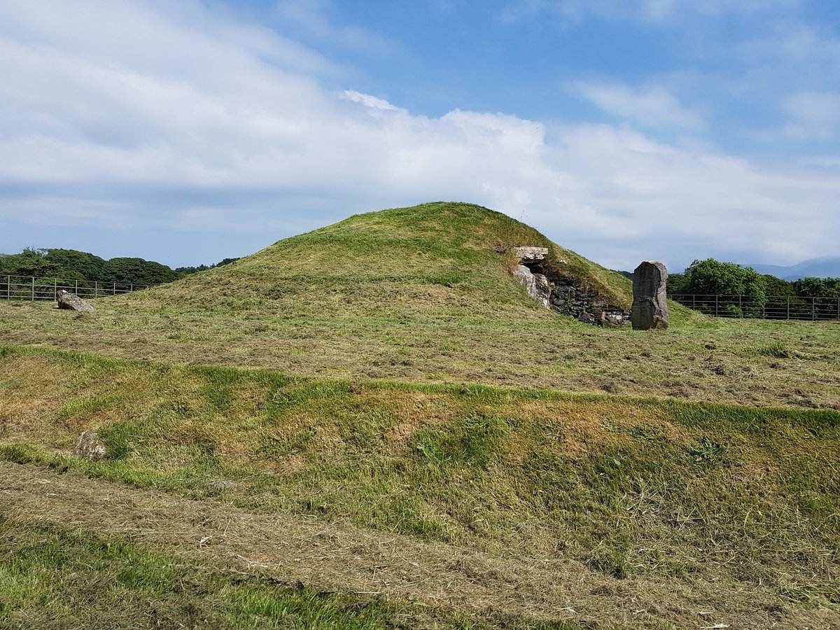 Bryn Celli Ddu is a chambered passage #tomb on Anglesey or Ynys Mon #Wales, and means the 'mound in the dark grove'. At #sunrise on the #SummerSolstice light from the dawn sun cascades into the tomb's passageway #history #folklore #photography #June