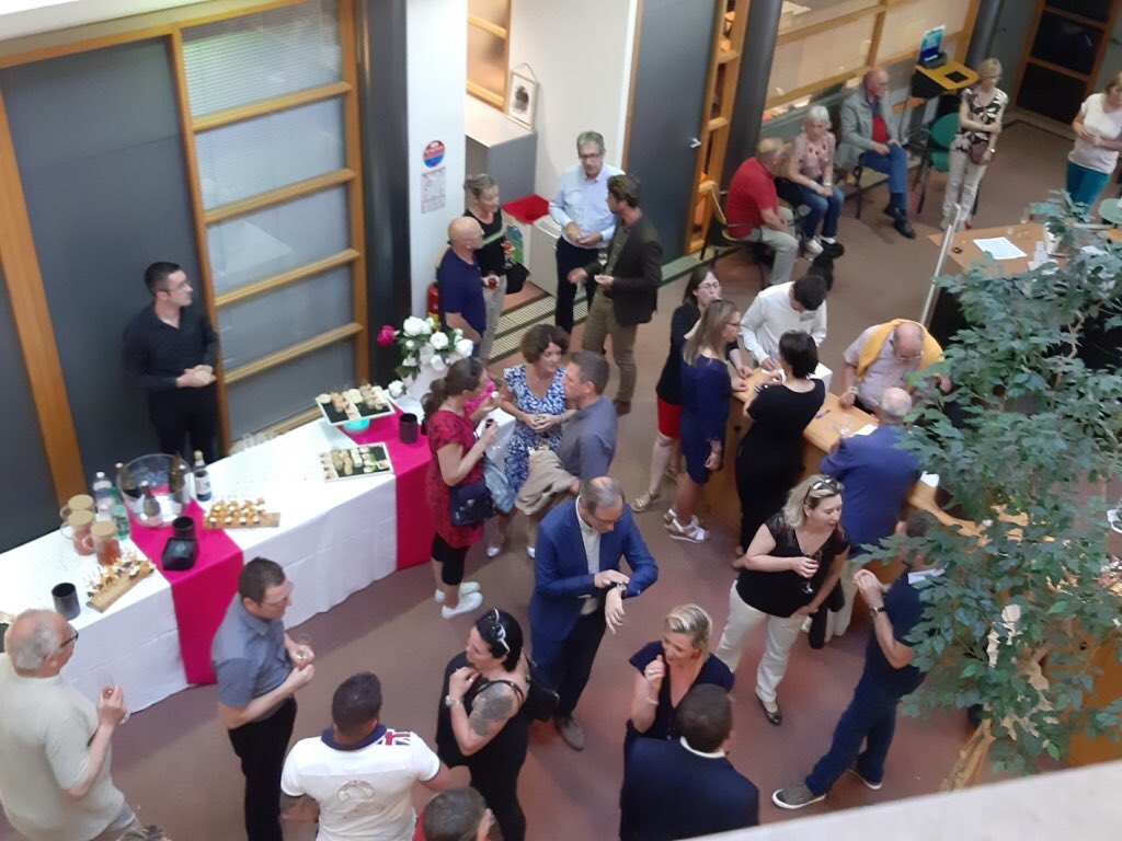 ledeanmorgane's tweet photo. #CICOUEST 
Toute l'équipe du CIC de St Nazaire est heureuse d'avoir partagé un moment convivial avec ses clients autour de nos valeurs communes #une banque digitale mais avant tout humaine #proximité merci à Eulalie Castel pour la présentation de ses œuvres (@eulalie_castel) https://t.co/EkyRe9xK8N