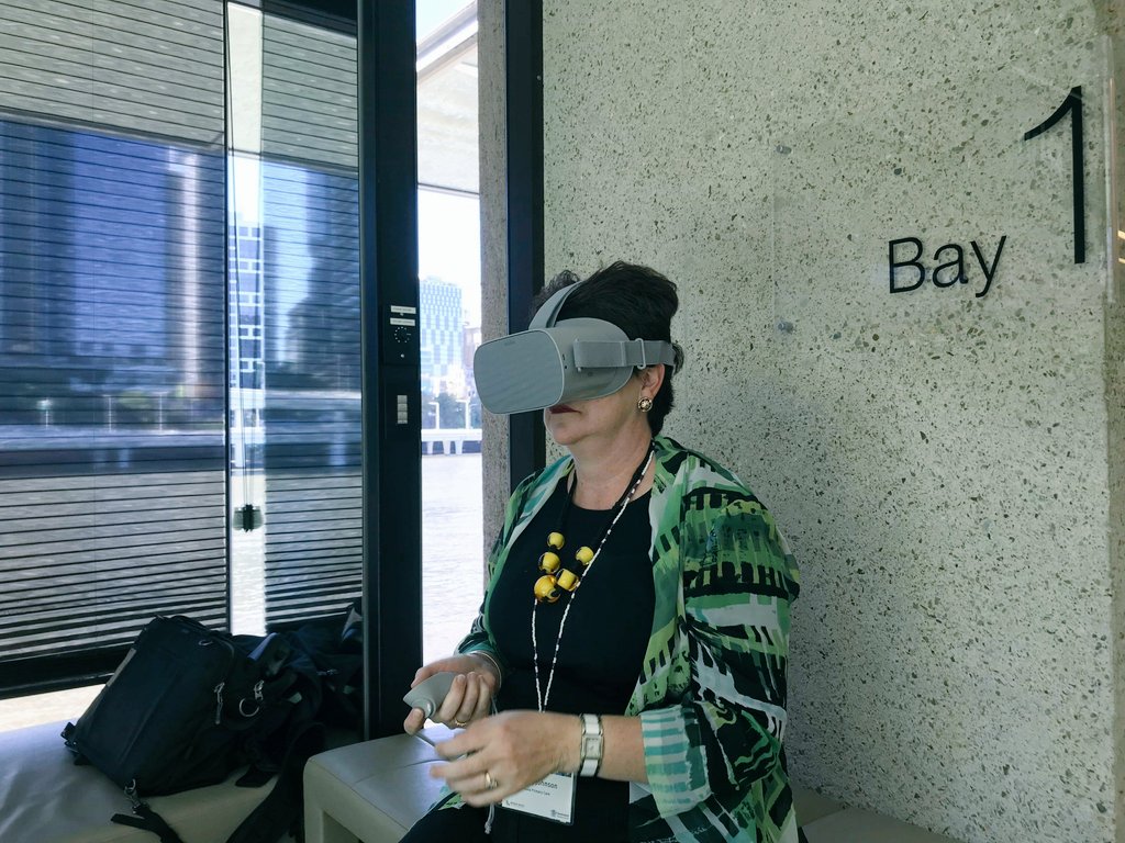 Welcome360tech's tweet image. "Calling an ambulance is now a lot easier for migrants who’ve 
recently moved to Queensland thanks to the release of an educational virtual reality video." #refugeehealth2019 #RefugeeWeek2019 #techfugees #vrforgood #virtualreality #vr #WomenInTech 
@QldAmbulance @bsphn @MDA_qld