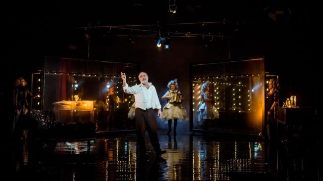 PremisButaca's tweet photo. 🔵Nominats a Composició musical:
➡ Bárbara Granados (L’últim acte)
➡ @clara_peya (Suit Toc num. 6)
➡ @danytec (El temps que no tindrem)
➡Joan Garriga (La bona persona de Sezuan)

#PremisButaca
#25AnysdAplaudiments https://t.co/F0JlP6yI2e