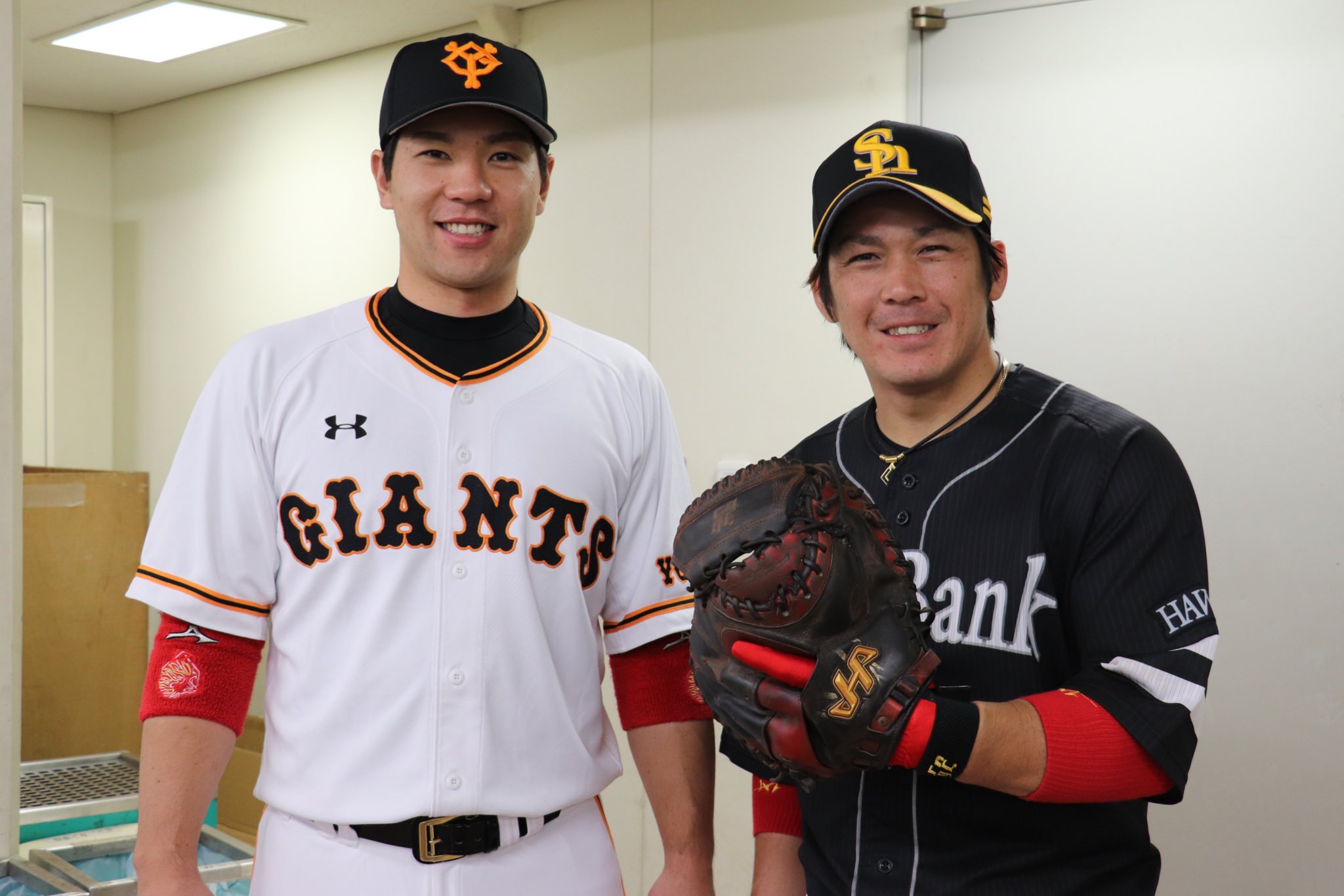値下げ中！炭谷銀仁朗選手　実使用 ハタケヤマ限定軟式ミット炭谷銀仁朗モデルが発売中！野球用品