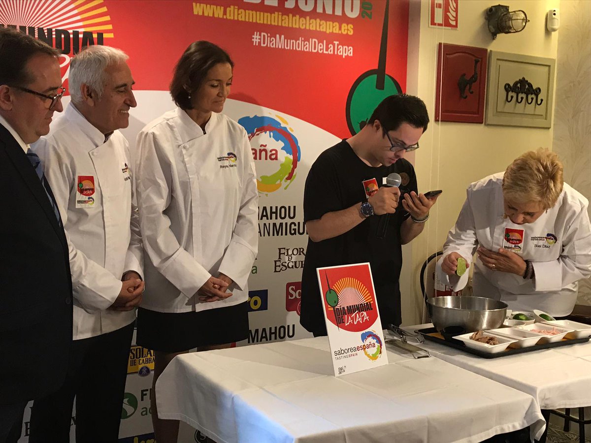 ¡Estamos agradecidos!🙂Gracias a todos los que habéis hecho posible la celebración del #DíaMundialDeLaTapa  🍡

👉 Dejamos la información destacada de la jornada, y os invitamos a que disfrutéis de las rutas de tapas que aún siguen funcionando

¡Clic! 🖱️
hosteleriadigital.es/2019/06/20/sab…