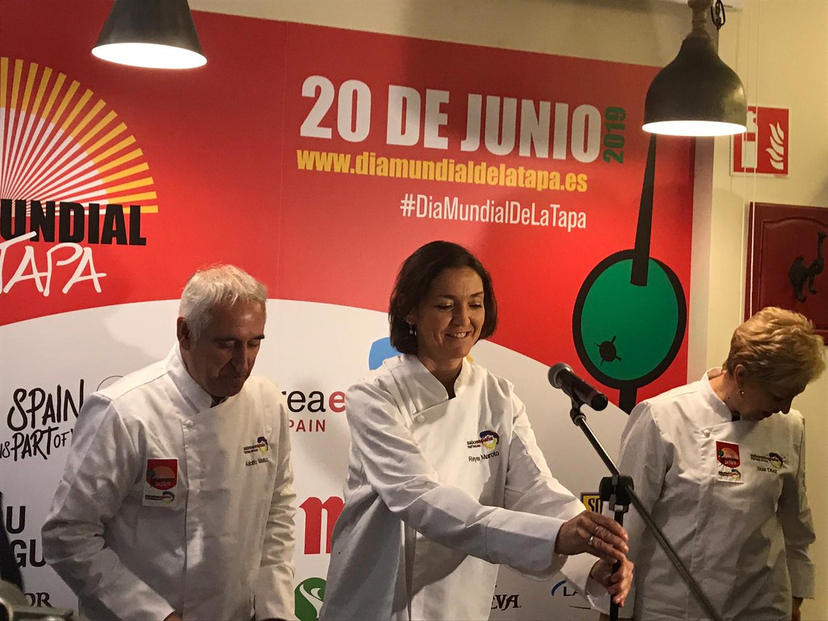 CEHEhosteleria's tweet photo. ¡Estamos agradecidos!🙂Gracias a todos los que habéis hecho posible la celebración del #DíaMundialDeLaTapa  🍡

👉 Dejamos la información destacada de la jornada, y os invitamos a que disfrutéis de las rutas de tapas que aún siguen funcionando

¡Clic! 🖱️
https://t.co/j1iNVnaWYu https://t.co/OkiRtj9nkr