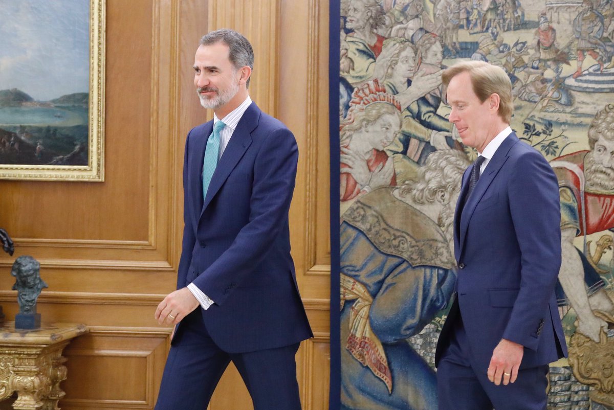 El Rey recibe al consejero delegado global de Condé Nast, Roger Lynch, con motivo de su viaje a España. <a href="/CondeNast/">Condé Nast</a> casareal.es/ES/Actividades…
