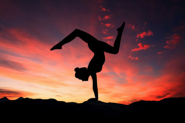 ZipjetFR's tweet photo. Joyeuse Journée Internationale du Yoga ! 🤸‍♀️En vous apportant détente, souplesse et force, le yoga est un excellent moyen de rester en forme et en bonne santé !

Et quand vous aurez fini, nous serons ravis de nous occuper de votre lessive. https://t.co/r3qbFc1jjT